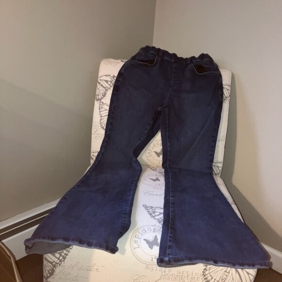 SUPER CUTE!!!    Free People Infinite Stretch Pull-On Flare Jeans - Picture 2 of 5